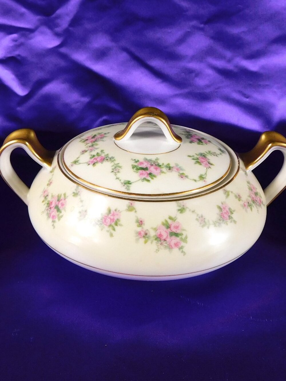 Thun Covered Sugar Bowl in Rosemary # 22636